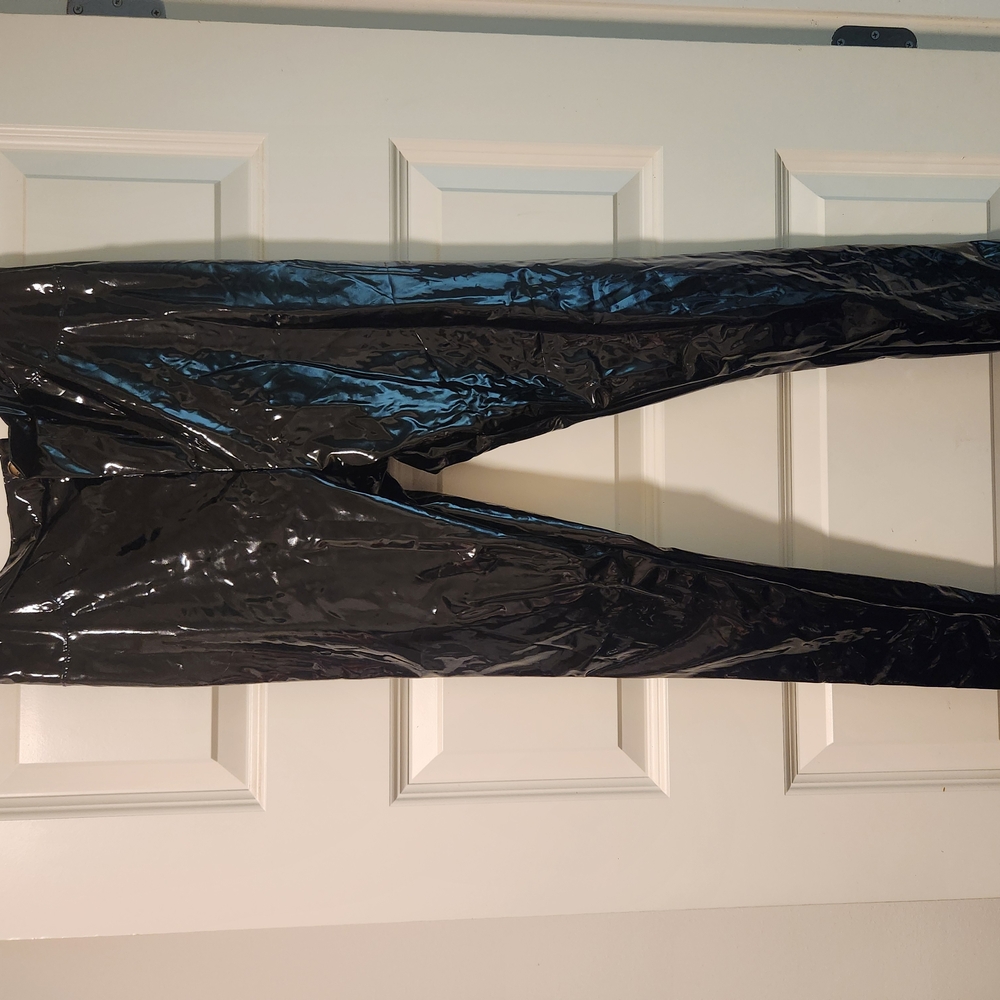 Black Shiny Leggings